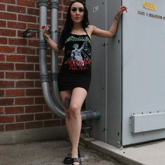 FINALMETALLICA HALTER FRINGE TSHIRT DRESS - Picture 3 of 4